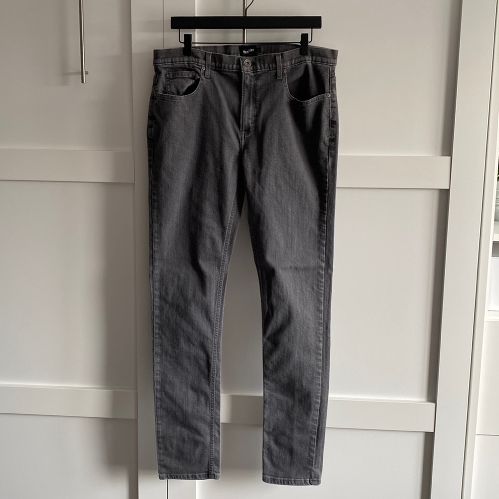 Frank & Oak - Tyler Skinny Fit Jeans in Charcoal